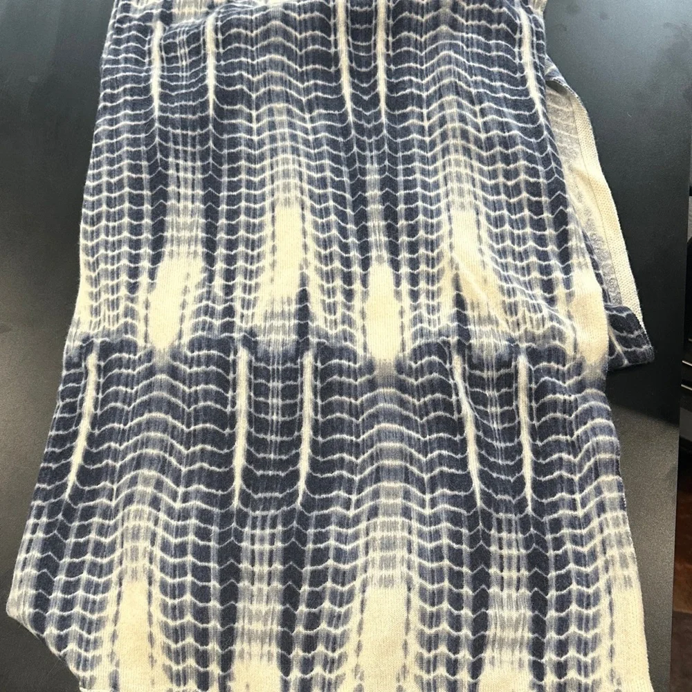 Garnet Hill cashmere wrap, scarf - Picture 1 of 4